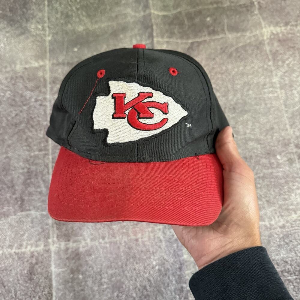 Men's Vintage 90's Competitor Kansas City Chiefs Black Dome Red Snapback Hat Cap